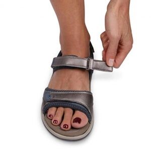 Silver Athletic Sandals with Cushioned Footbed